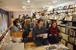 Presentación de La Galla Ciencia en la librería Katakrak de Pamplona
